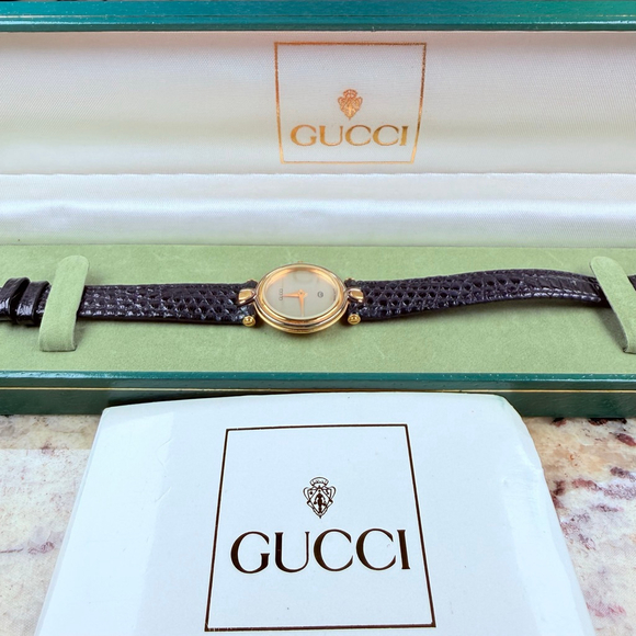GUCCI Ladies 18K Gold Plated 4500L Swiss Watch VTG Box Papers Receipt BNIB 90's - Picture 3 of 13